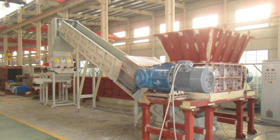 22 kw 3000 kg/H 병 플라스틱 폐기물 문서 분쇄기 기계 낮은 에너지 소모량