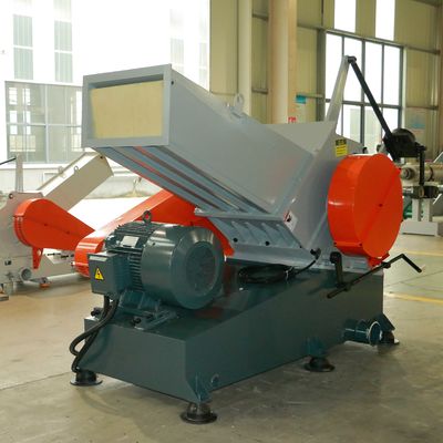 35 kw 600KG/H PVC WPC 도어 윈도우 프레임 폐플라스틱 분쇄기